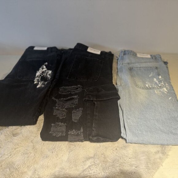 Reputation Studio Jean Flare Black , Flare Blue and Thrashed Jeans - Picture 7 of 10